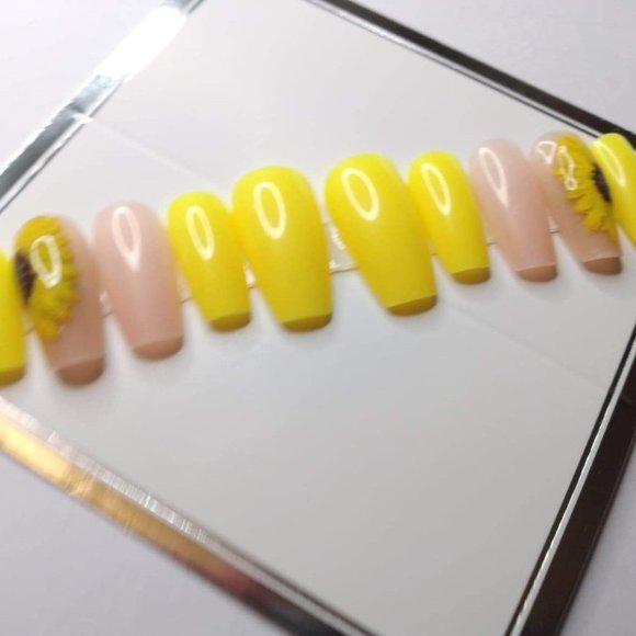 summer Yellow sunflower and nude/yellow flower press on nail - Picture 2 of 11